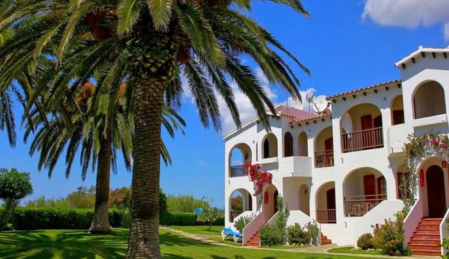 Apartment in Complex with Pool - Girasol Garden Superior 2 C