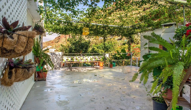 Apartment "Lugar Tranquilo" with Mountain View, Private Terrace & Wi-Fi