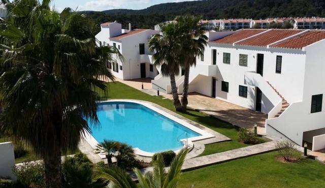 Apartment on a golf with private solarium, near the beach