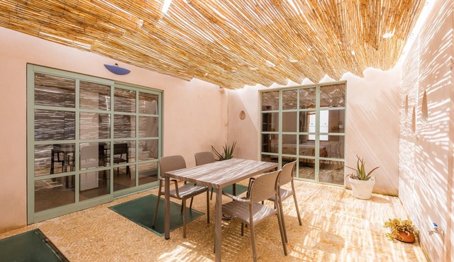 Apartment 'Pep Not 47' with Wi-Fi, A/C, Terrace & Garden