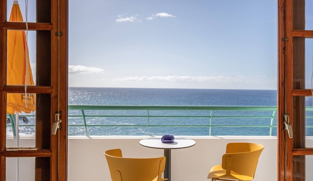 Apartment 'Playa Delphin 403' with Sea View, Balcony and Wi-Fi