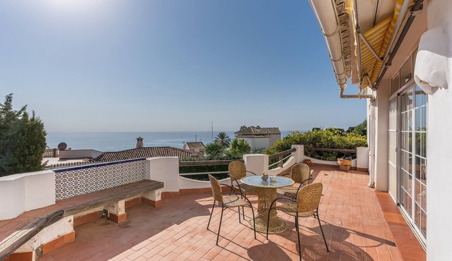 Apartment 'Villa Martinez Apartamento 2' with Sea View, Wi-Fi and Air Conditioning