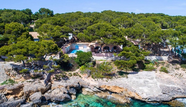 Awesome home in Cala Ratjada