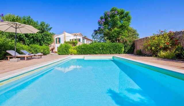 Awesome home in Consell with private swimming pool, can be inside or outside