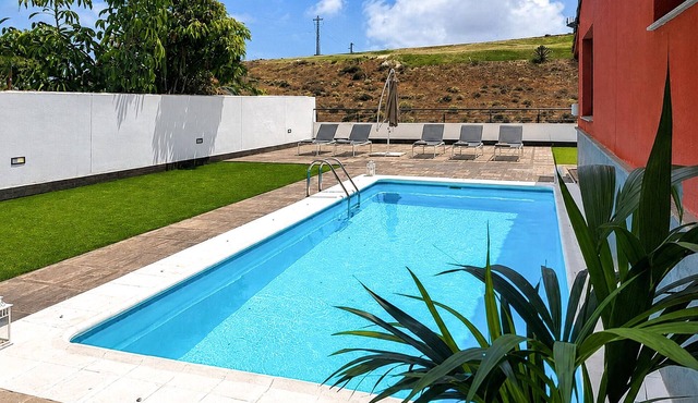 Awesome home in Telde