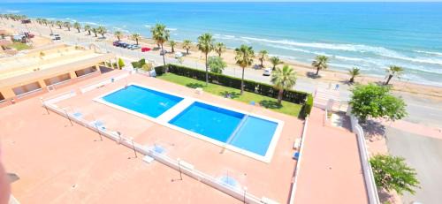 AYF FRONTAL AL MAR 3 HABITACIONES