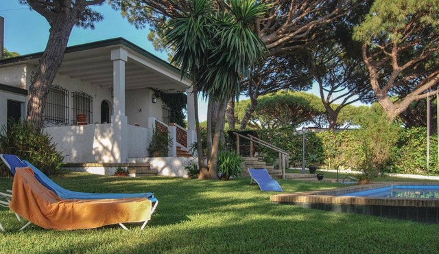 Beach front home in Mazagón