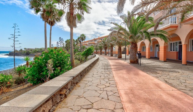 Beautiful Apartment Caleta Interian Beach