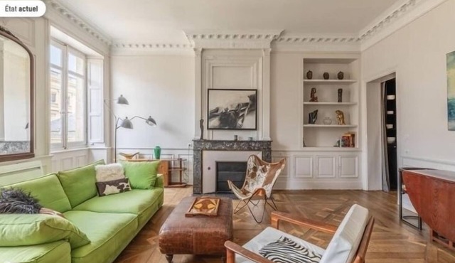 Beautiful apartment in Bordeaux right in the city center.