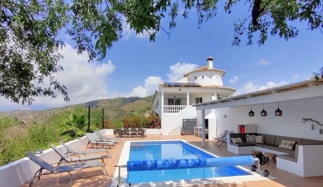 Beautiful villa with breathtaking views