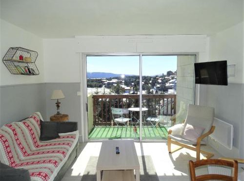 BEL APPARTEMENT T3 LUMINEUX A PROXIMITE DES PISTES DE PYRENNEES 2000