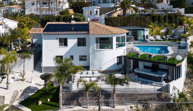 Benissa Hideaway: Garden, BBQ & Fireplace for a Dream Stay