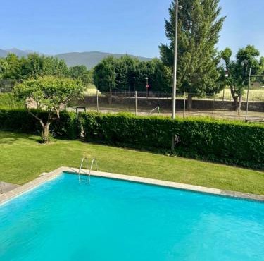 CAL QuEROL LlíViA 1- reformado con piscina en el centro
