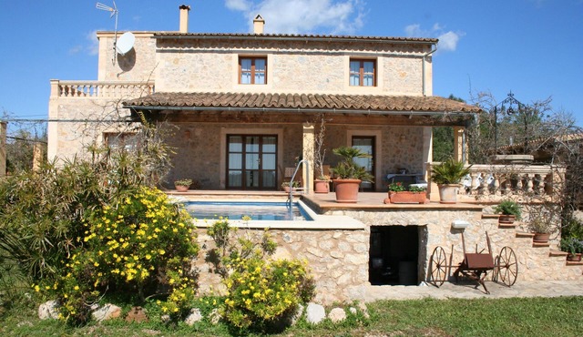 CASA ANTONIA: Calm and idyllic finca with pool, top equipment and coastal views