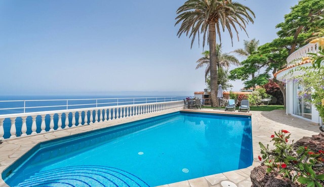 Casa Atlántica Dreamhouse with Wi-Fi