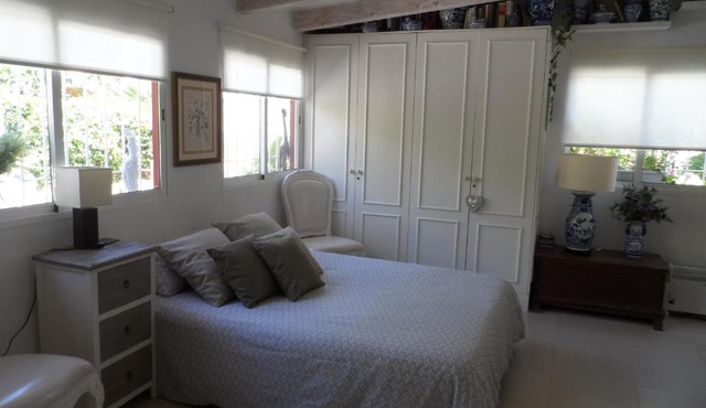 Casa con jardín frente Playa de Burriana