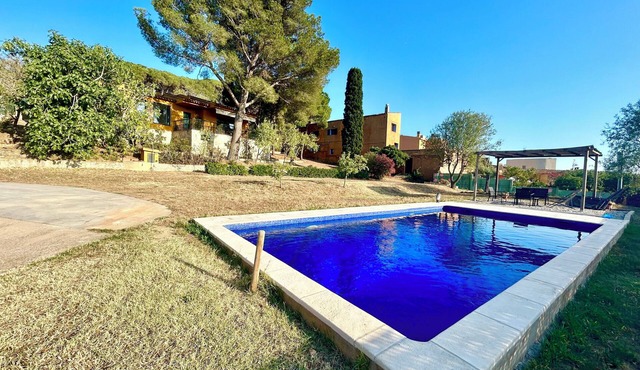 Casa con Piscina y Jardín en Palamós Para 6 Personas