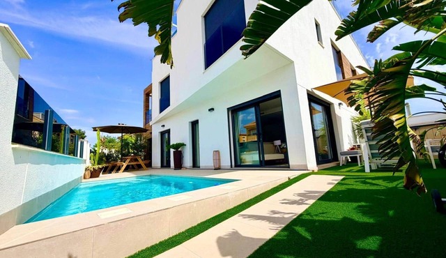 Casa Salina del Sol – Private Pool & Terrace