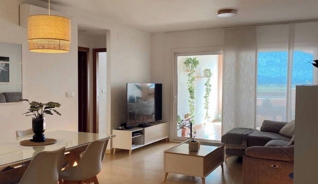 Charming 1-bedroom apartment with WiFi, AC in quaint MC