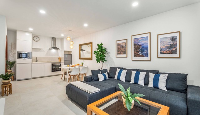 Charming Apartment in Arona Comfort and Convenience Await