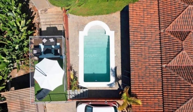 Charming Casa Flamenca: Private, Scenic Retreat with Pool and Mountain