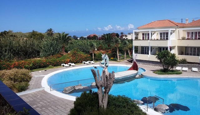 Comfort apartment "Luscinda" with a beautiful view and pool