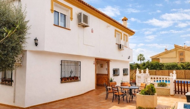 Comfortable house with AC - 10 guests