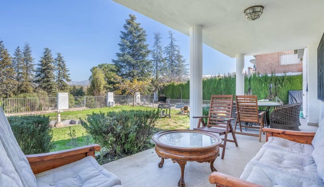 Comfortable Villa with private pool and incredible views near Granada