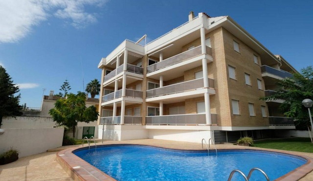 Cosy apartment for 4 guests with pool, WIFI, TV and balcony