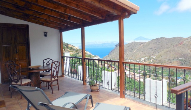 Cosy holiday cottage in Hermigua with amazing views