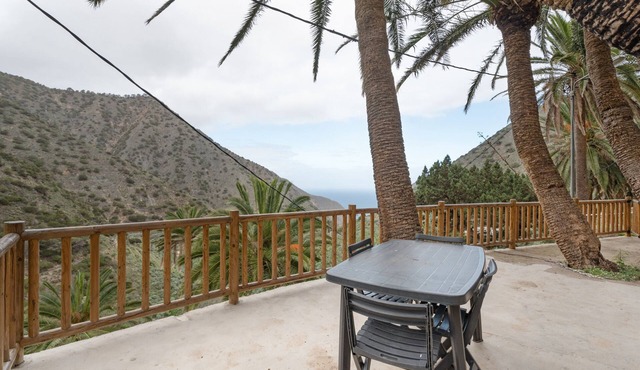 Cottage 'Casa Lucia' with Mountain View, Shared Terrace and Wi-Fi
