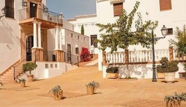 Cozy apartment with a pool near Córdoba.