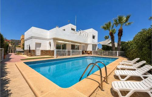 Cozy Home In Cartagena With Private Swimming Pool, Can Be Inside Or Outside