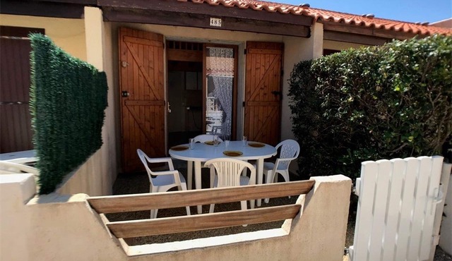 Cozy Villa with Terrace, Near Lake, 4 Sleeps, Parking - Port Leucate