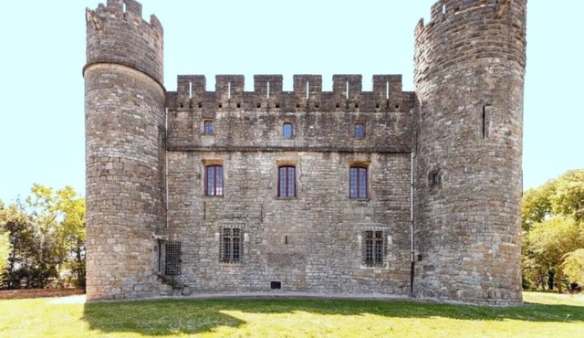Dream stay in a twelfth-century castle