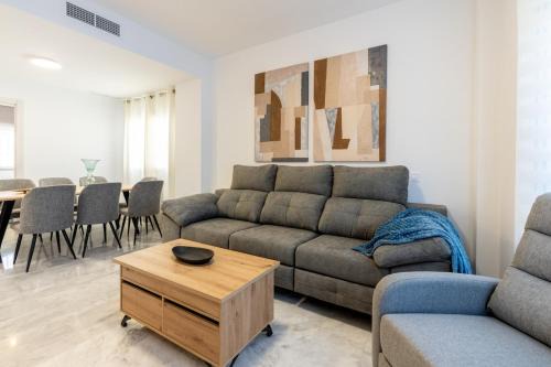 Exclusiva casa en Gerena con todas las comodidades