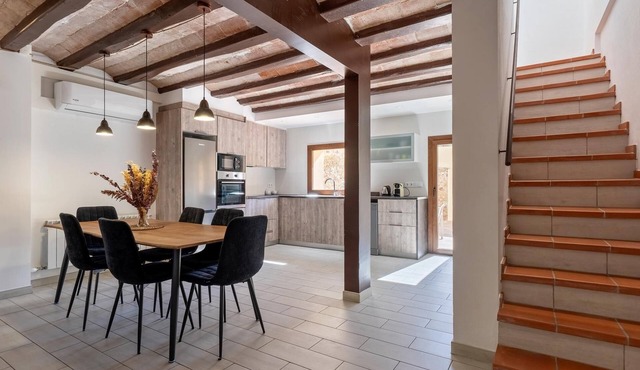 Family house with terrace and a/c 8min beach