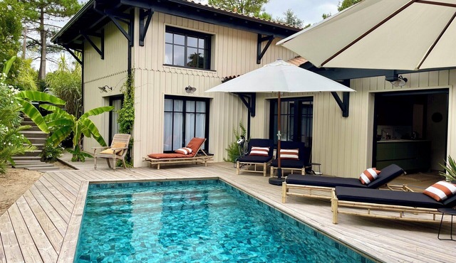 Fantastic villa with pool and jacuzzi near the lighthouse