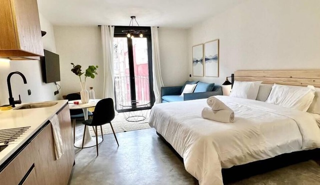 FD 203 - Studio in Madrid Rio. Smart, parking, air conditioning