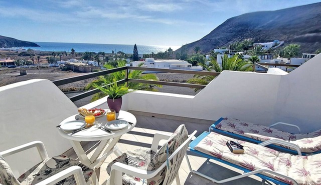 Ferienwohnung Aurora in Giniginamar, Meerblick, Gemeinschaftspool