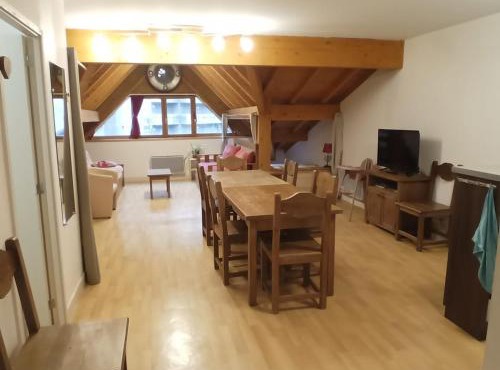 Grand studio loft idéal pour les familles