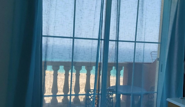 Grandchildren's house, sea view