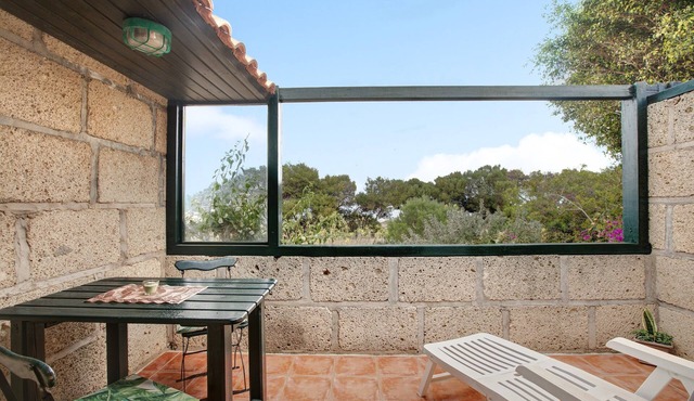 Holiday Apartment 'Casa Inti' with Sea View, Terrace & Shared Garden