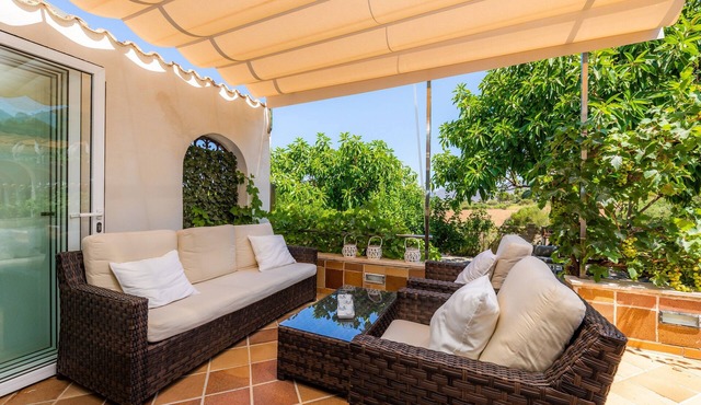 Holiday Home Casa del Mar 37 with Sea & Mountain View, Garden & Wi-Fi