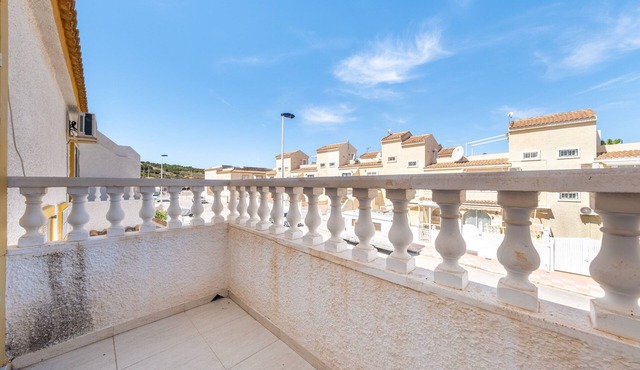 Holiday Home "casa en la playa con piscina, terraza y relax F.C" with Shared Pool & Wi-Fi