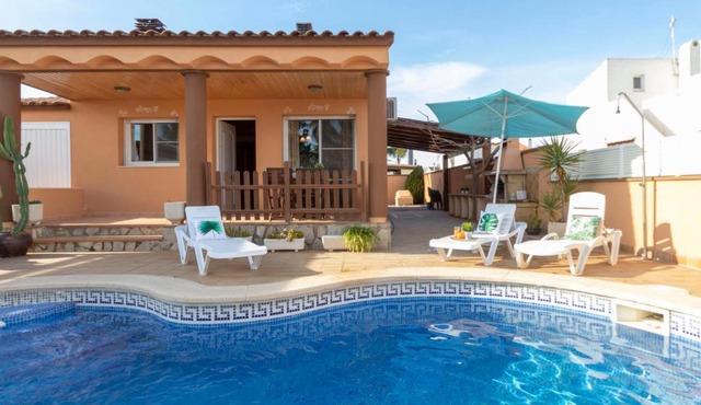 Holiday Home Lorena by Interhome
