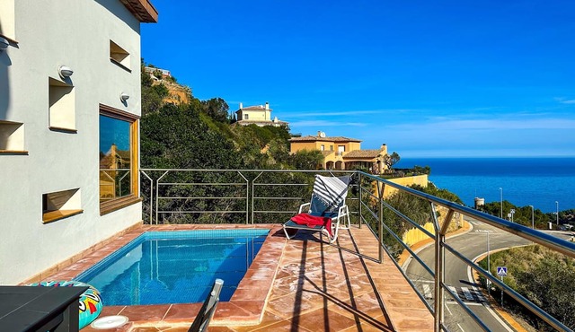 Holiday Home 'Mas Mato 4' with Sea View, Private Pool and Wi-Fi