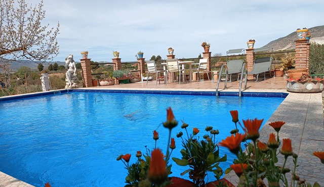 House with pool, fireplace, barbecue and garden near the Alpujarra of Granada