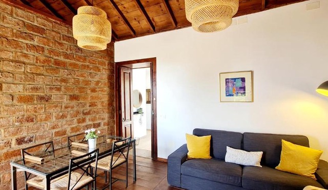 Lina House Garden, BBQ & Outdoor Dining