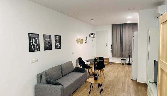 living station 8